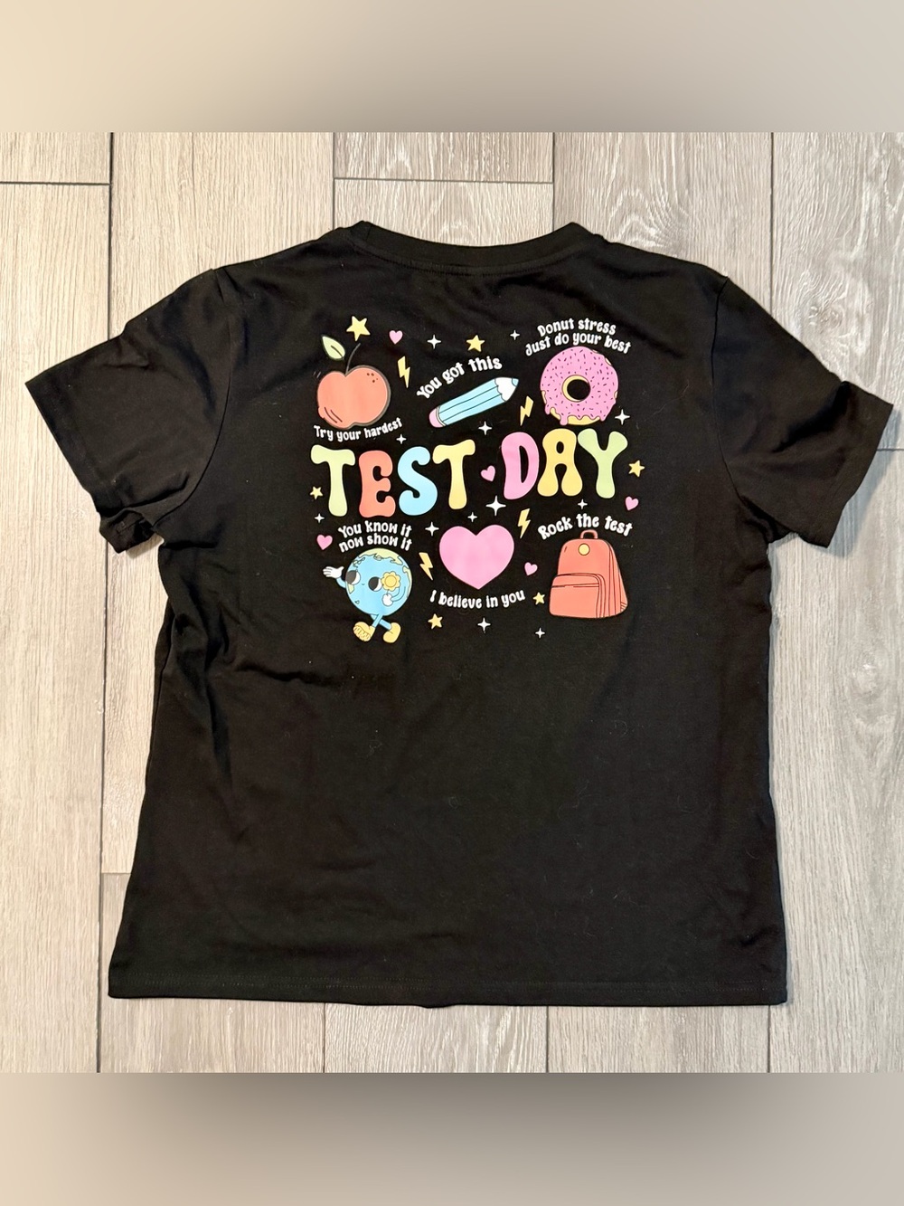 Test Day Y’all Teacher Graphic Tee L NWOT - Picture 6 of 7